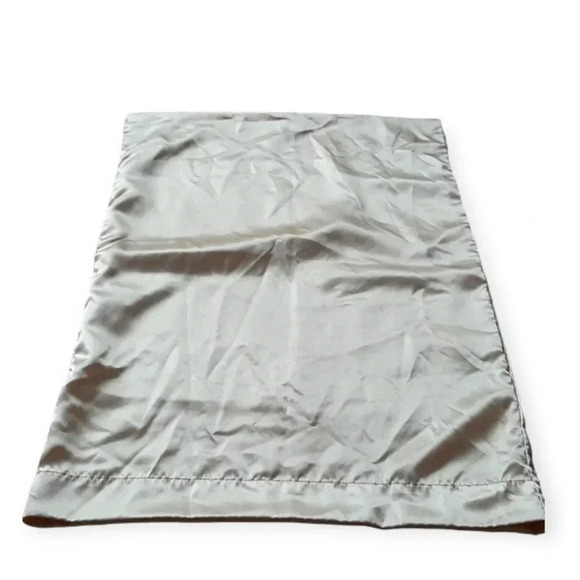 Bedsure  Standard Beige Silk-Like Pillowcase - Picture 2 of 5